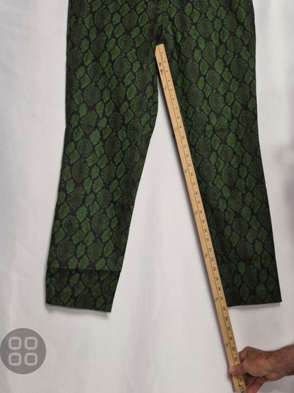 Michael kors Green Snake Print Men Pants size 10 pre owned Exellent condition - Picture 12 of 15